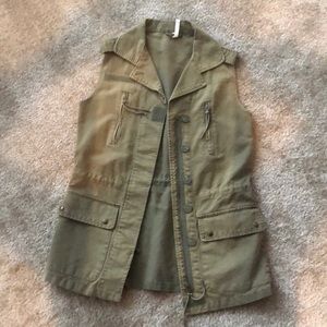 Willow & Clay army vest